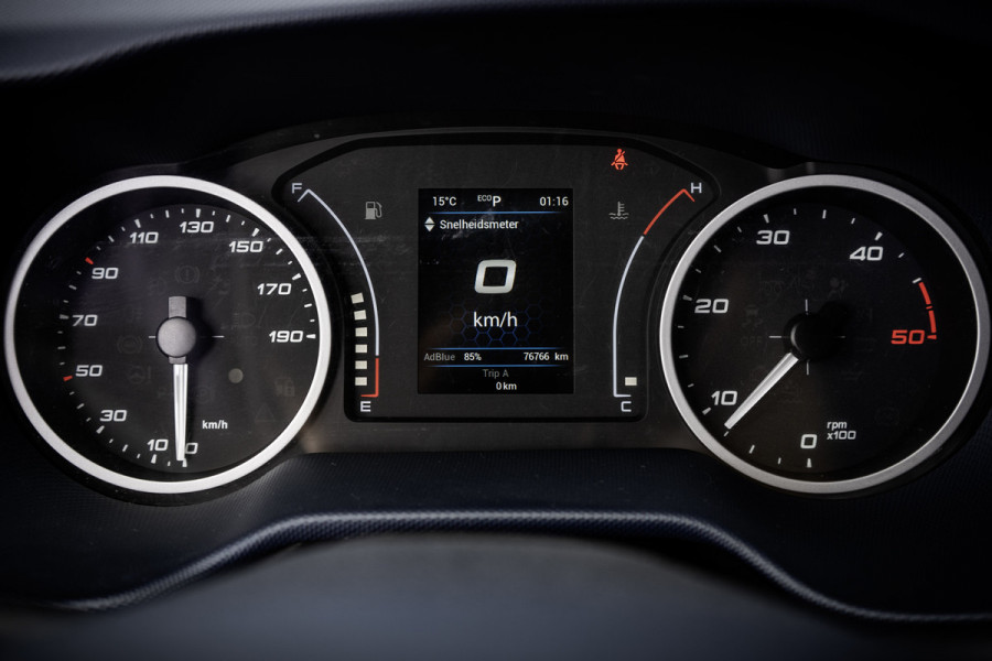 Iveco Daily **35S14V 2.3 L2H2 | Automaat | Euro 6 | Cruise | Climate | 3500 KG Trekgewicht | Trekhaak** Iveco Daily **35S14V 2.3 L2H2 | Automaat | Euro 6 | Cruise | Climate | 3500 KG Trekgewicht | Trekhaak**