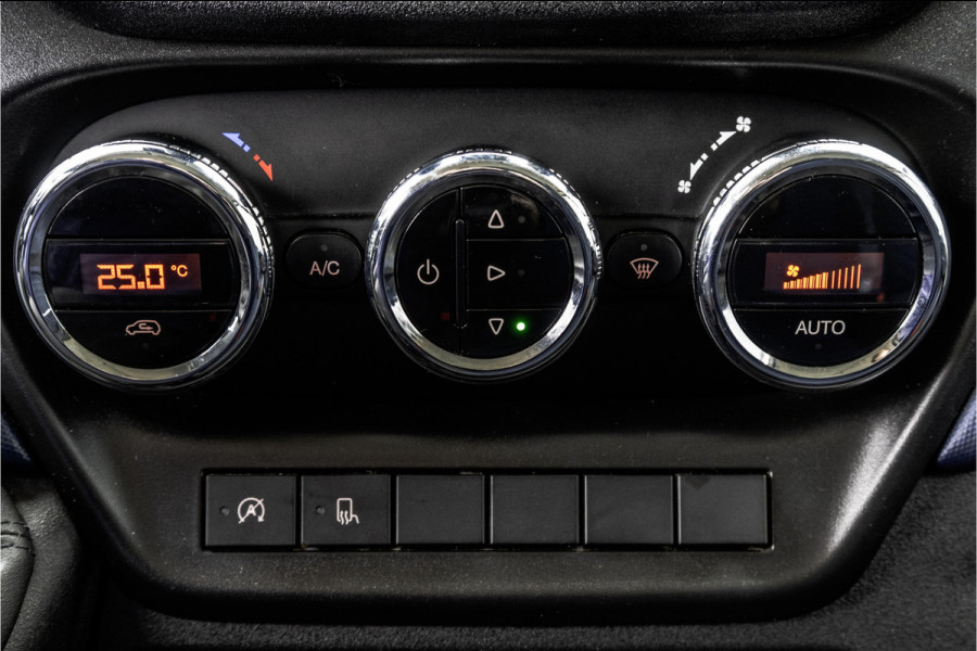 Iveco Daily **35S14V 2.3 L2H2 | Automaat | Euro 6 | Cruise | Climate | 3500 KG Trekgewicht | Trekhaak** Iveco Daily **35S14V 2.3 L2H2 | Automaat | Euro 6 | Cruise | Climate | 3500 KG Trekgewicht | Trekhaak**