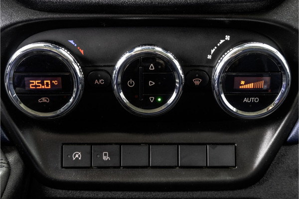 Iveco Daily **35S14V 2.3 L2H2 | Automaat | Euro 6 | Cruise | Climate | 3500 KG Trekgewicht | Trekhaak** Iveco Daily **35S14V 2.3 L2H2 | Automaat | Euro 6 | Cruise | Climate | 3500 KG Trekgewicht | Trekhaak**