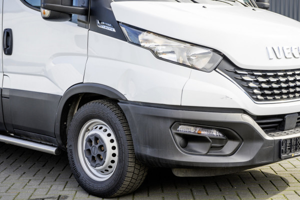 Iveco Daily **35S14V 2.3 L2H2 | Automaat | Euro 6 | Cruise | Climate | 3500 KG Trekgewicht | Trekhaak** Iveco Daily **35S14V 2.3 L2H2 | Automaat | Euro 6 | Cruise | Climate | 3500 KG Trekgewicht | Trekhaak**