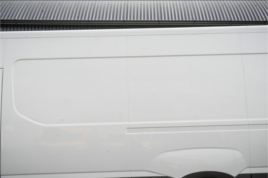 Iveco Daily **35S14V 2.3 L2H2 | Automaat | Euro 6 | Cruise | Climate | 3500 KG Trekgewicht | Trekhaak** Iveco Daily **35S14V 2.3 L2H2 | Automaat | Euro 6 | Cruise | Climate | 3500 KG Trekgewicht | Trekhaak**