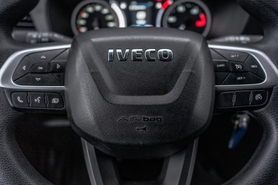 Iveco Daily **35S14V 2.3 L2H2 | 136 PK | Cruise | Airco | 3500 KG Trekgewicht** Iveco Daily **35S14V 2.3 L2H2 | 136 PK | Cruise | Airco | 3500 KG Trekgewicht**