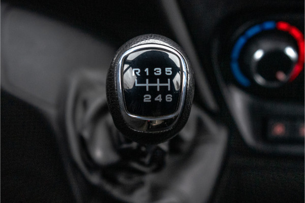 Iveco Daily **35S14V 2.3 L2H2 | 136 PK | Cruise | Airco | 3500 KG Trekgewicht** Iveco Daily **35S14V 2.3 L2H2 | 136 PK | Cruise | Airco | 3500 KG Trekgewicht**