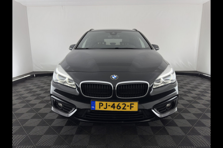 BMW 2 Serie Active Tourer 225xe iPerformance Executive Aut. *LUXURY-LEATHER | FULL-LED | NAVI-FULLMAP | PRIVACY-GLASS | ECC | PDC | CRUISE | 17''ALU*