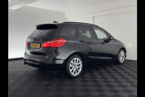 BMW 2 Serie Active Tourer 225xe iPerformance Executive Aut. *LUXURY-LEATHER | FULL-LED | NAVI-FULLMAP | PRIVACY-GLASS | ECC | PDC | CRUISE | 17''ALU*