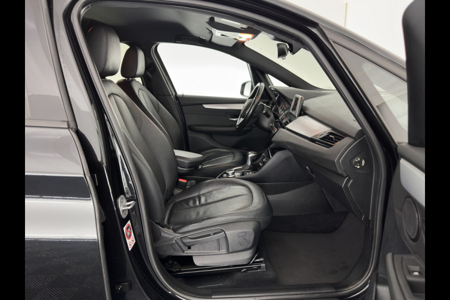 BMW 2 Serie Active Tourer 225xe iPerformance Executive Aut. *LUXURY-LEATHER | FULL-LED | NAVI-FULLMAP | PRIVACY-GLASS | ECC | PDC | CRUISE | 17''ALU*