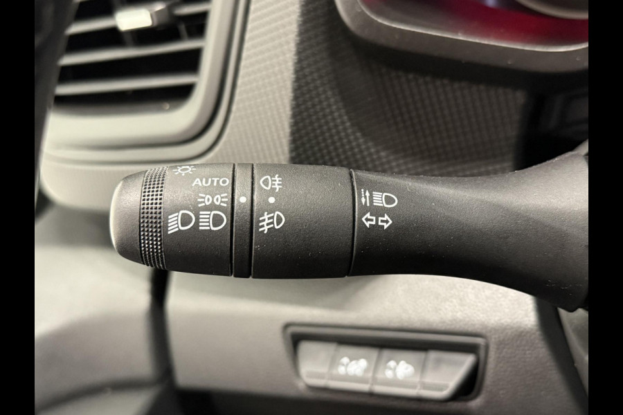 Renault Trafic 2.0 Blue dCi 150PK T30 L2H1 Advance Automaat Airco Bluetooth Camera Cruise PDC Trekhaak Renault Trafic 2.0 Blue dCi 150PK T30 L2H1 Advance Automaat Airco Bluetooth Camera Cruise PDC Trekhaak