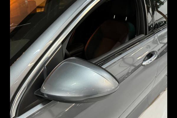 Opel Insignia Sports Tourer 1.5 Turbo Business Executive OPC Line NAP Garantie Trekhaak Camera StuurVW PDC Cruise Navi Rijklaar Opel Insignia Sports Tourer 1.5 Turbo Business Executive OPC Line NAP Garantie Trekhaak Camera StuurVW PDC Cruise Navi Rijklaar