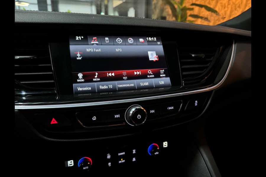 Opel Insignia Sports Tourer 1.5 Turbo Business Executive OPC Line NAP Garantie Trekhaak Camera StuurVW PDC Cruise Navi Rijklaar Opel Insignia Sports Tourer 1.5 Turbo Business Executive OPC Line NAP Garantie Trekhaak Camera StuurVW PDC Cruise Navi Rijklaar