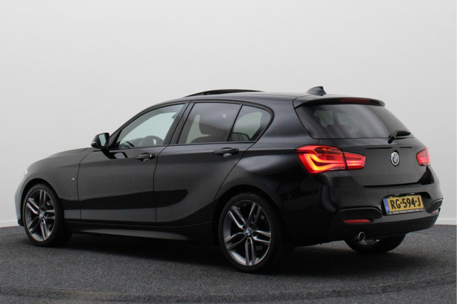 BMW 1-serie 118i Executive M Sport Automaat Schuif-/kanteldak, Camera, Navigatie, Climate, LED, 18"