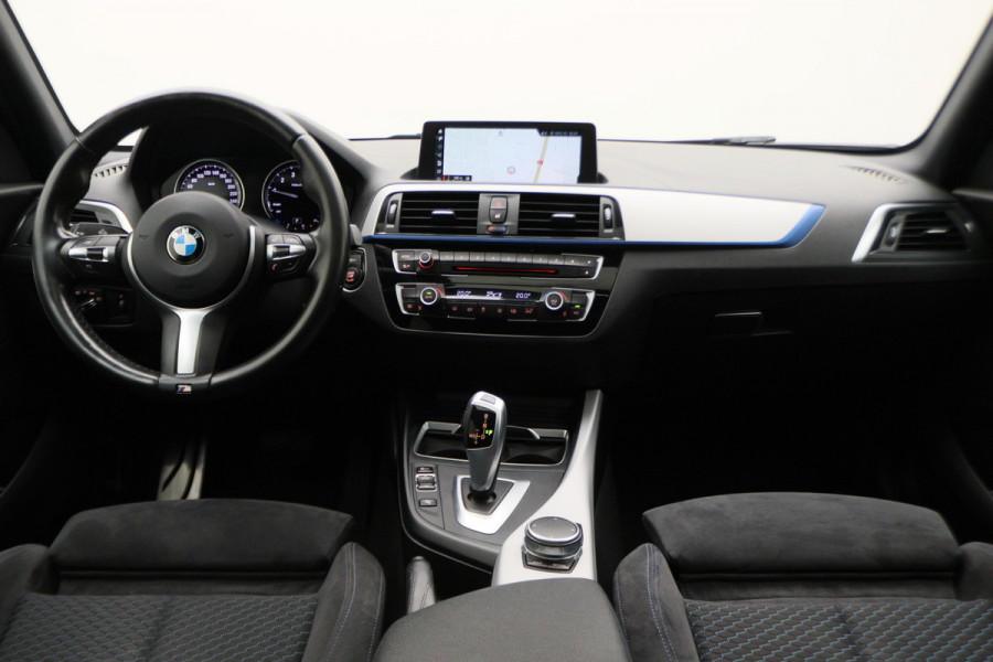BMW 1-serie 118i Executive M Sport Automaat Schuif-/kanteldak, Camera, Navigatie, Climate, LED, 18"