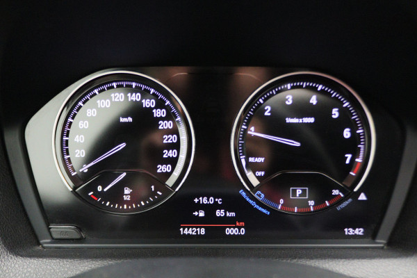 BMW 1-serie 118i Executive M Sport Automaat Schuif-/kanteldak, Camera, Navigatie, Climate, LED, 18"