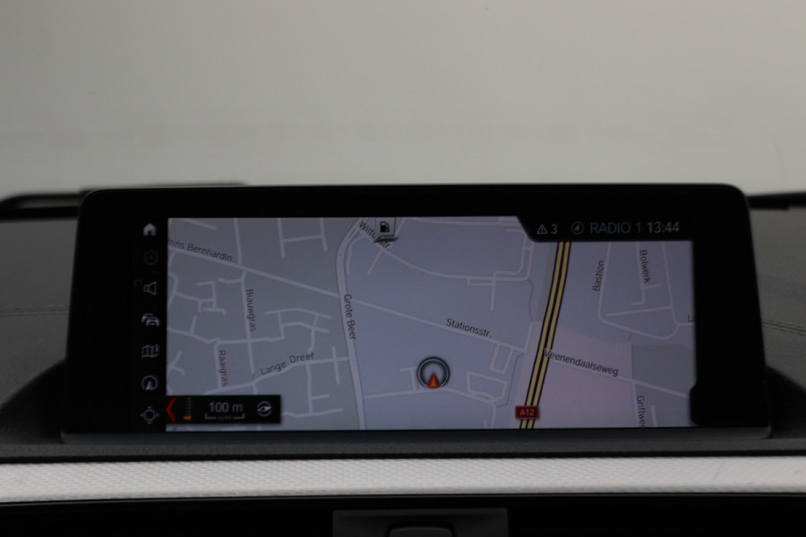 BMW 1-serie 118i Executive M Sport Automaat Schuif-/kanteldak, Camera, Navigatie, Climate, LED, 18"