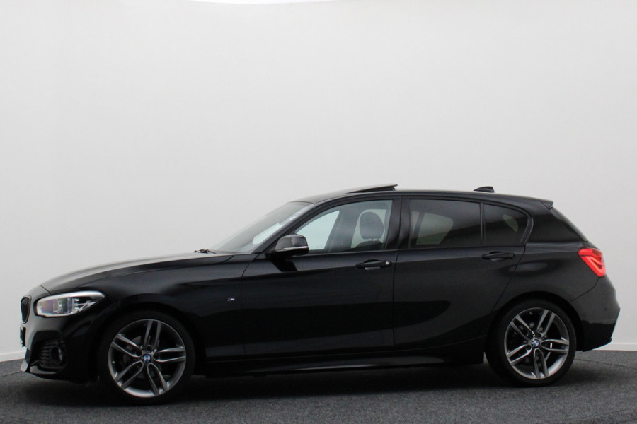 BMW 1-serie 118i Executive M Sport Automaat Schuif-/kanteldak, Camera, Navigatie, Climate, LED, 18"