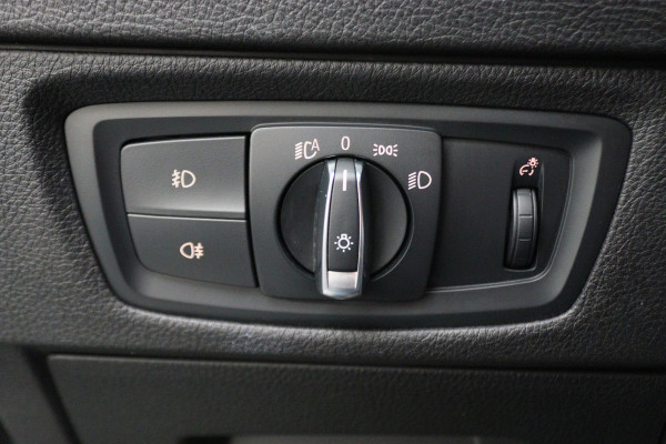 BMW 1-serie 118i Executive M Sport Automaat Schuif-/kanteldak, Camera, Navigatie, Climate, LED, 18"