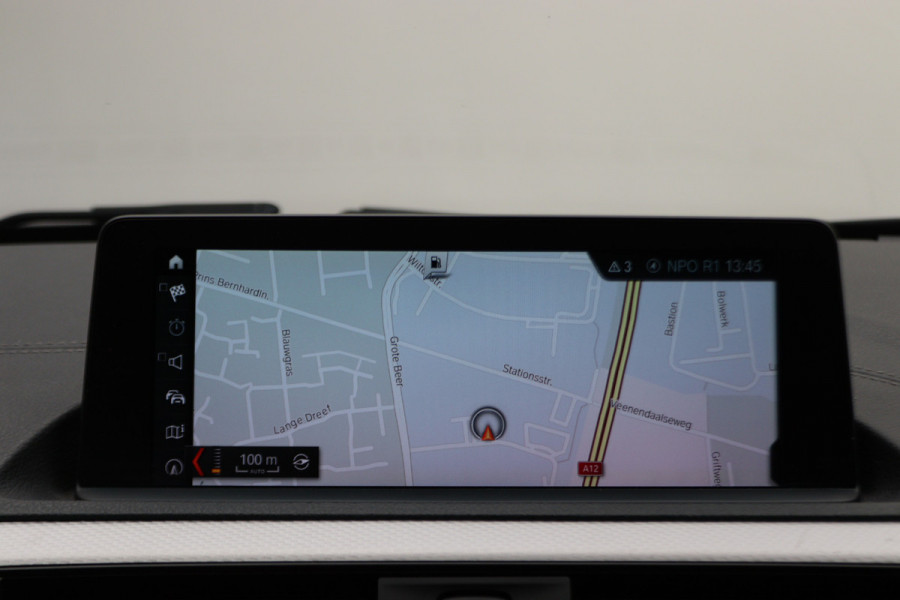 BMW 1-serie 118i Executive M Sport Automaat Schuif-/kanteldak, Camera, Navigatie, Climate, LED, 18"