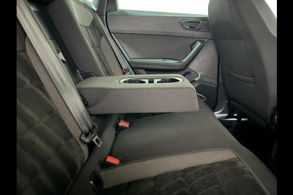 Seat Ateca 1.5 TSI Xcellence ACC CarPlay DSG Camera Trekh. Stoelverwar. Seat Ateca 1.5 TSI Xcellence ACC CarPlay DSG Camera Trekh. Stoelverwar.