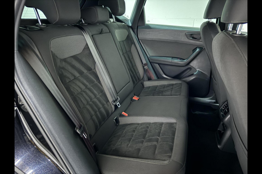 Seat Ateca 1.5 TSI Xcellence ACC CarPlay DSG Camera Trekh. Stoelverwar. Seat Ateca 1.5 TSI Xcellence ACC CarPlay DSG Camera Trekh. Stoelverwar.