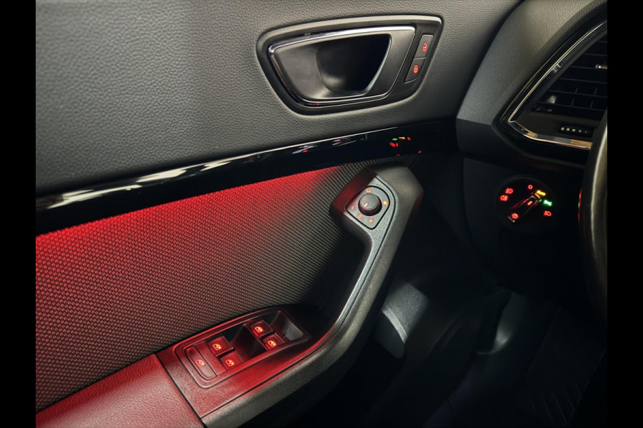 Seat Ateca 1.5 TSI Xcellence ACC CarPlay DSG Camera Trekh. Stoelverwar. Seat Ateca 1.5 TSI Xcellence ACC CarPlay DSG Camera Trekh. Stoelverwar.