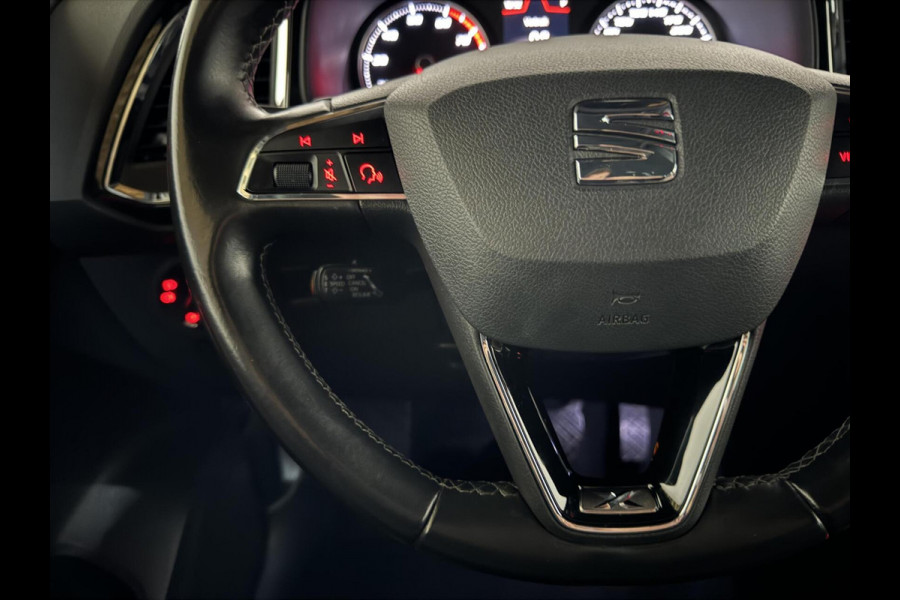 Seat Ateca 1.5 TSI Xcellence ACC CarPlay DSG Camera Trekh. Stoelverwar. Seat Ateca 1.5 TSI Xcellence ACC CarPlay DSG Camera Trekh. Stoelverwar.