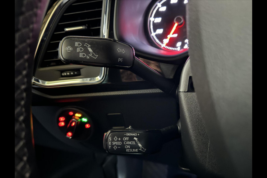 Seat Ateca 1.5 TSI Xcellence ACC CarPlay DSG Camera Trekh. Stoelverwar. Seat Ateca 1.5 TSI Xcellence ACC CarPlay DSG Camera Trekh. Stoelverwar.