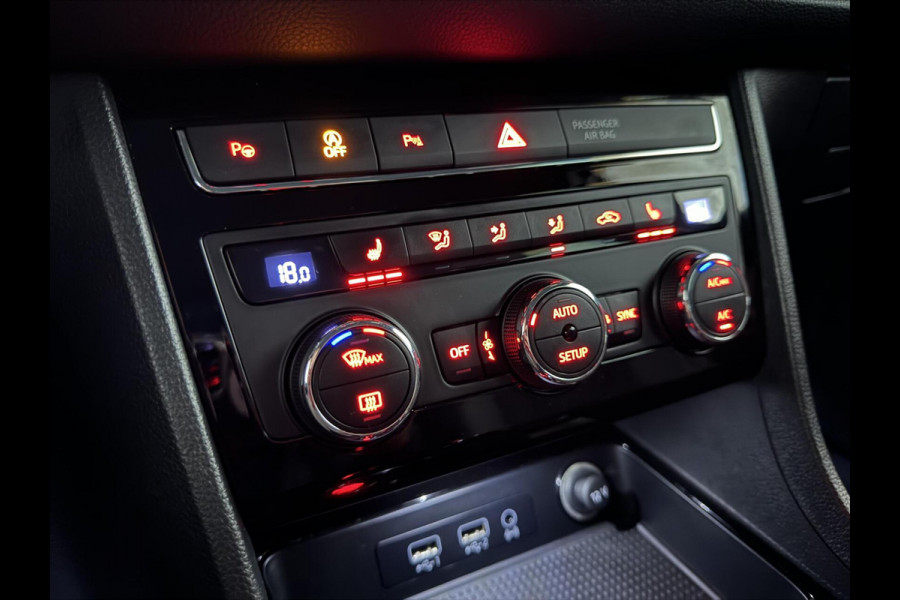 Seat Ateca 1.5 TSI Xcellence ACC CarPlay DSG Camera Trekh. Stoelverwar. Seat Ateca 1.5 TSI Xcellence ACC CarPlay DSG Camera Trekh. Stoelverwar.