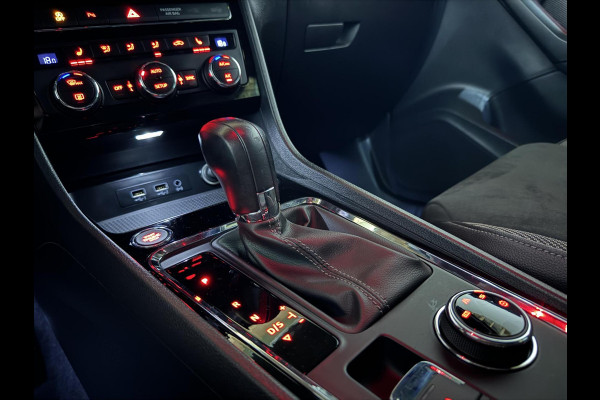 Seat Ateca 1.5 TSI Xcellence ACC CarPlay DSG Camera Trekh. Stoelverwar. Seat Ateca 1.5 TSI Xcellence ACC CarPlay DSG Camera Trekh. Stoelverwar.