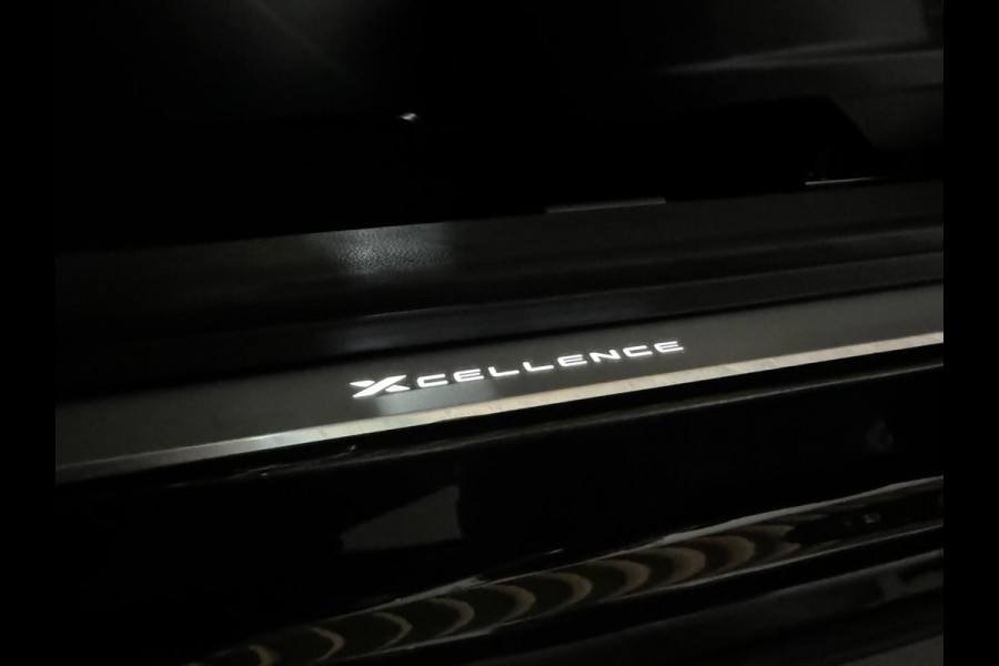 Seat Ateca 1.5 TSI Xcellence ACC CarPlay DSG Camera Trekh. Stoelverwar. Seat Ateca 1.5 TSI Xcellence ACC CarPlay DSG Camera Trekh. Stoelverwar.