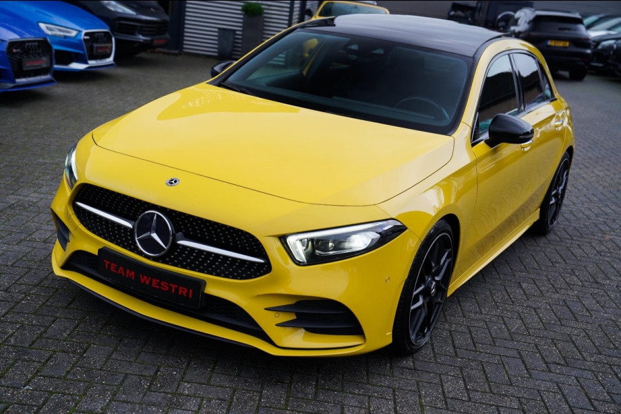 Mercedes-Benz A-Klasse 180 Premium Plus | AMG Pakket | Panorama | Leder/alcantara | Elektrisch verstelbare voorstoelen | LED | CAM