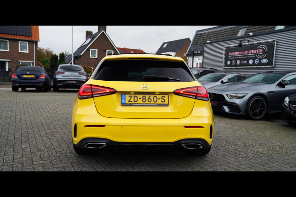 Mercedes-Benz A-Klasse 180 Premium Plus | AMG Pakket | Panorama | Leder/alcantara | Elektrisch verstelbare voorstoelen | LED | CAM