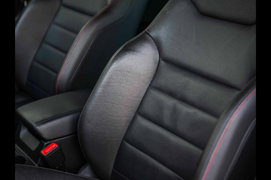 Seat Ateca 1.5 TSI FR | Beats | 360° Camera | Leer | Trekhaak | Keyless Seat Ateca 1.5 TSI FR | Beats | 360° Camera | Leer | Trekhaak | Keyless