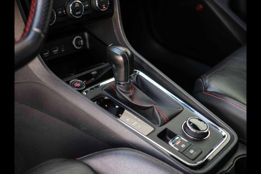 Seat Ateca 1.5 TSI FR | Beats | 360° Camera | Leer | Trekhaak | Keyless Seat Ateca 1.5 TSI FR | Beats | 360° Camera | Leer | Trekhaak | Keyless