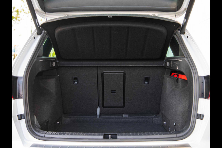 Seat Ateca 1.5 TSI FR | Beats | 360° Camera | Leer | Trekhaak | Keyless Seat Ateca 1.5 TSI FR | Beats | 360° Camera | Leer | Trekhaak | Keyless