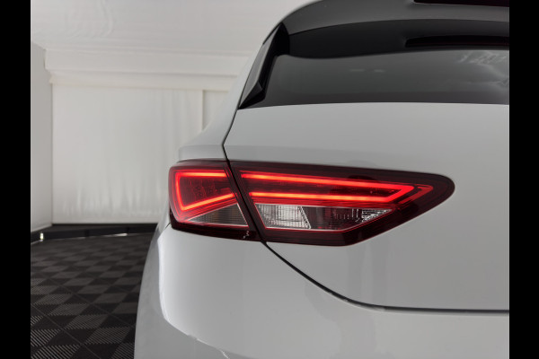 Seat Leon 1.0 EcoTSI Style Connect *FULL-LED | NAVI-FULLMAP | COMFORT-SEATS | CAMERA | ECC | PDC | CRUISE | PRIVACY-GLASS | 16''ALU*