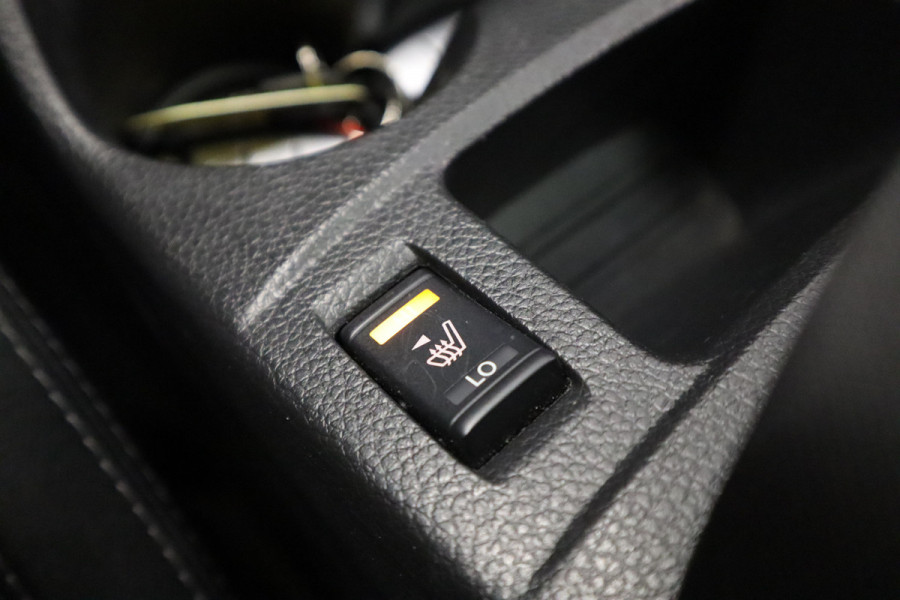 Nissan QASHQAI 1.2 N-Connecta Panoramadak 360 Camera Navi Afn. Trekhaak Nissan QASHQAI 1.2 N-Connecta Panoramadak 360 Camera Navi Afn. Trekhaak