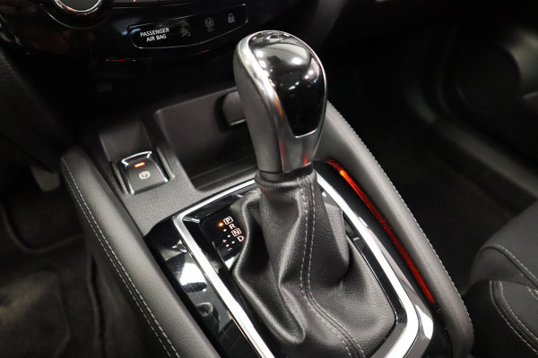 Nissan QASHQAI 1.2 N-Connecta Panoramadak 360 Camera Navi Afn. Trekhaak Nissan QASHQAI 1.2 N-Connecta Panoramadak 360 Camera Navi Afn. Trekhaak