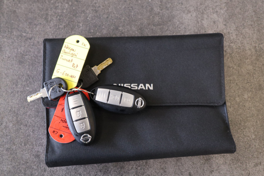 Nissan QASHQAI 1.2 N-Connecta Panoramadak 360 Camera Navi Afn. Trekhaak Nissan QASHQAI 1.2 N-Connecta Panoramadak 360 Camera Navi Afn. Trekhaak