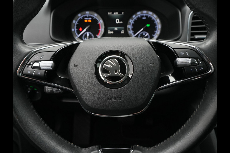 Škoda Karoq 1.5 TSI ACT 150pk DSG Clima Navigatie Camera Keyles Privacy glas PDC 164