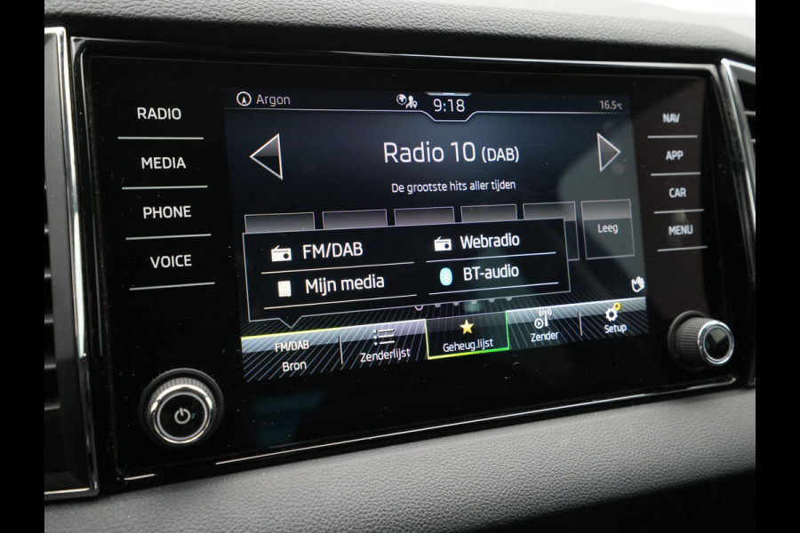 Škoda Karoq 1.5 TSI ACT 150pk DSG Clima Navigatie Camera Keyles Privacy glas PDC 164