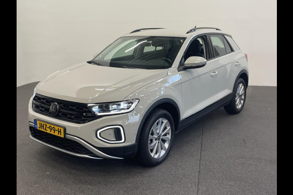 Volkswagen T-Roc 1.5 TSI Style Automaat Climate control Camera Lane assist Dodehoek Assistent LED verlichting Cruise control adaptive Keyless Apple CarPlay/ Android Auto