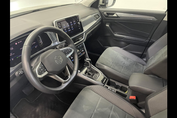 Volkswagen T-Roc 1.5 TSI Style Automaat Climate control Camera Lane assist Dodehoek Assistent LED verlichting Cruise control adaptive Keyless Apple CarPlay/ Android Auto