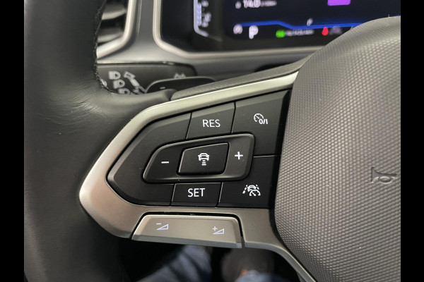 Volkswagen T-Roc 1.5 TSI Style Automaat Climate control Camera Lane assist Dodehoek Assistent LED verlichting Cruise control adaptive Keyless Apple CarPlay/ Android Auto