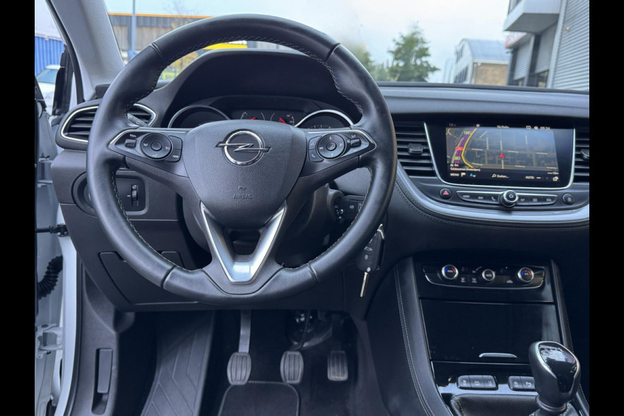 Opel Grandland X 1.2 Turbo Business Elegance - Navigatie I Airco I Sport velgen I Achteruitrij camera I PDC I Dealer onderhouden Opel Grandland X 1.2 Turbo Business Elegance - Navigatie I Airco I Sport velgen I Achteruitrij camera I PDC I Dealer onderhouden
