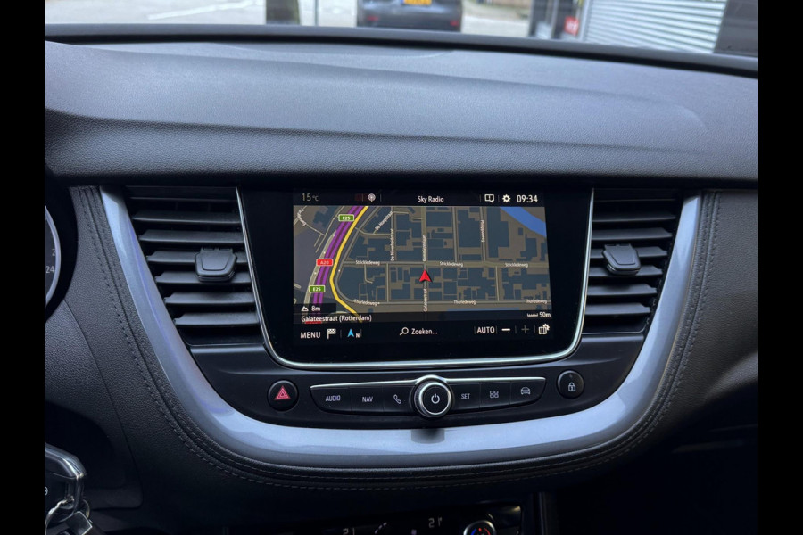 Opel Grandland X 1.2 Turbo Business Elegance - Navigatie I Airco I Sport velgen I Achteruitrij camera I PDC I Dealer onderhouden Opel Grandland X 1.2 Turbo Business Elegance - Navigatie I Airco I Sport velgen I Achteruitrij camera I PDC I Dealer onderhouden