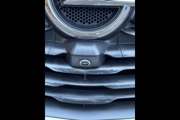 Opel Grandland X 1.2 Turbo Business Elegance - Navigatie I Airco I Sport velgen I Achteruitrij camera I PDC I Dealer onderhouden Opel Grandland X 1.2 Turbo Business Elegance - Navigatie I Airco I Sport velgen I Achteruitrij camera I PDC I Dealer onderhouden