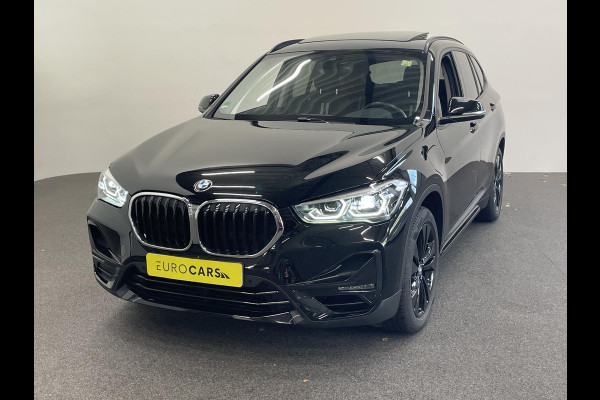 BMW X1 xDrive25e SportLine Aut PHEV Pano dak HiFi system Verwarmbare stoelen Sport stoelen navi Carplay PDC V+A Elektrische achterklep Full Led BMW X1 xDrive25e SportLine Aut PHEV Pano dak HiFi system Verwarmbare stoelen Sport stoelen navi Carplay PDC V+A Elektrische achterklep Full Led