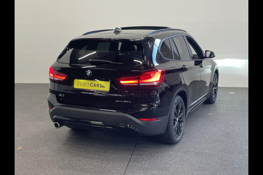 BMW X1 xDrive25e SportLine Aut PHEV Pano dak HiFi system Verwarmbare stoelen Sport stoelen navi Carplay PDC V+A Elektrische achterklep Full Led BMW X1 xDrive25e SportLine Aut PHEV Pano dak HiFi system Verwarmbare stoelen Sport stoelen navi Carplay PDC V+A Elektrische achterklep Full Led
