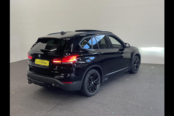 BMW X1 xDrive25e SportLine Aut PHEV Pano dak HiFi system Verwarmbare stoelen Sport stoelen navi Carplay PDC V+A Elektrische achterklep Full Led BMW X1 xDrive25e SportLine Aut PHEV Pano dak HiFi system Verwarmbare stoelen Sport stoelen navi Carplay PDC V+A Elektrische achterklep Full Led