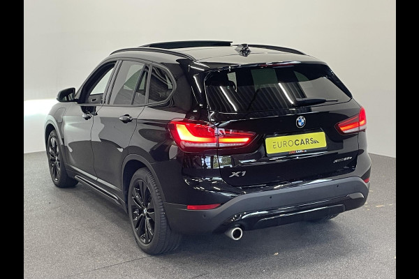 BMW X1 xDrive25e SportLine Aut PHEV Pano dak HiFi system Verwarmbare stoelen Sport stoelen navi Carplay PDC V+A Elektrische achterklep Full Led BMW X1 xDrive25e SportLine Aut PHEV Pano dak HiFi system Verwarmbare stoelen Sport stoelen navi Carplay PDC V+A Elektrische achterklep Full Led
