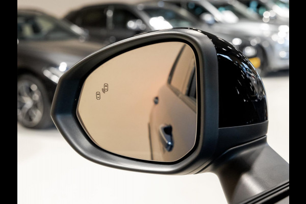 Lynk & Co 01 1.5 / 261pk / Blackstyle Lynk & Co 01 1.5 / 261pk / Blackstyle